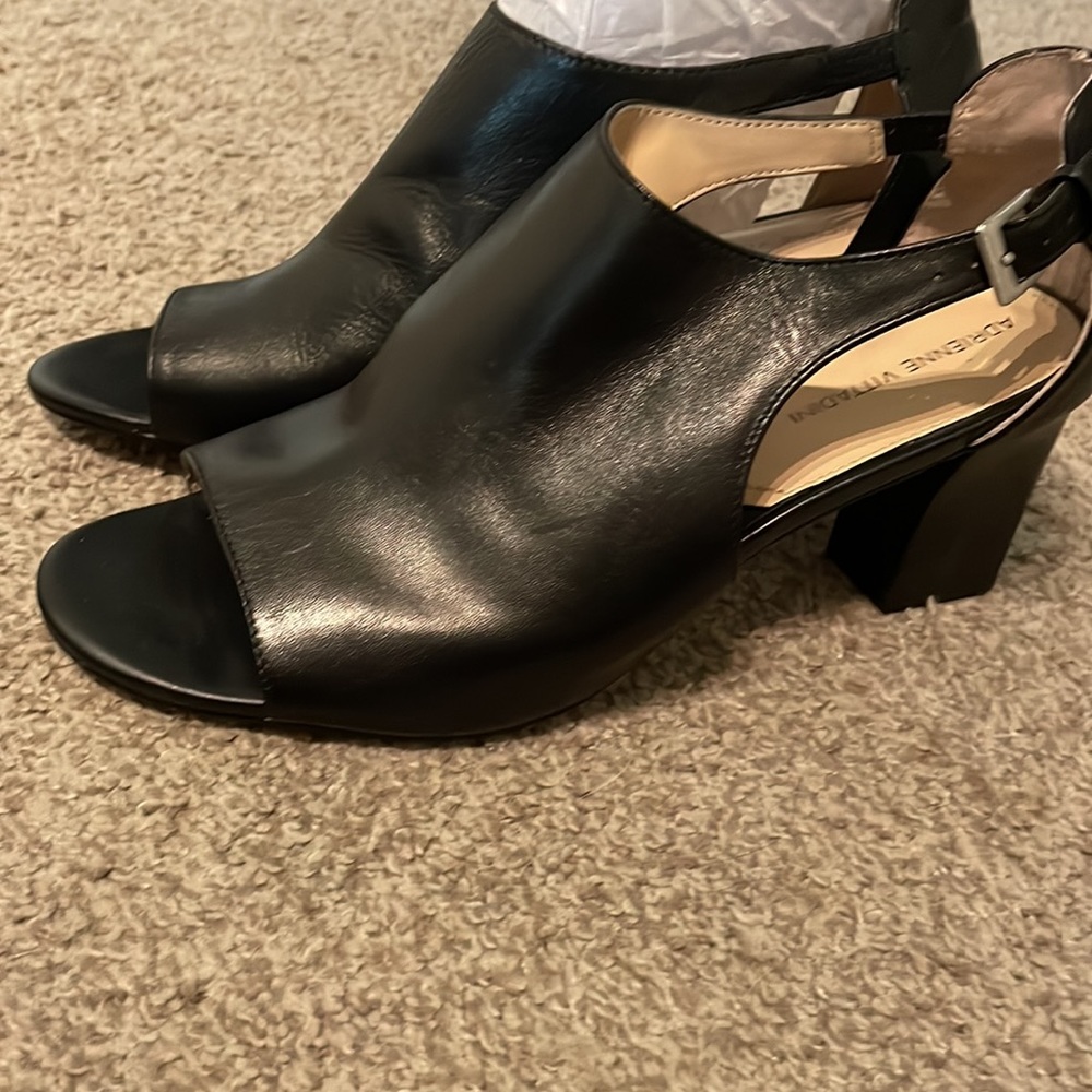 New Adrienne Vitradini black sandals